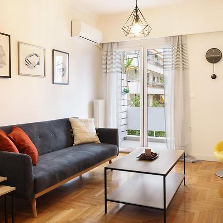 Comfort & Relax Apartment In Athens Riviera エクステリア 写真